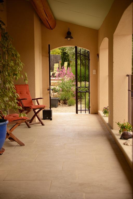 Mas De Carabelle Bed and Breakfast La Roque-Alric Kamer foto